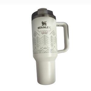Stanley Flowstate 40oz. White Mug with Snowflake Pattern